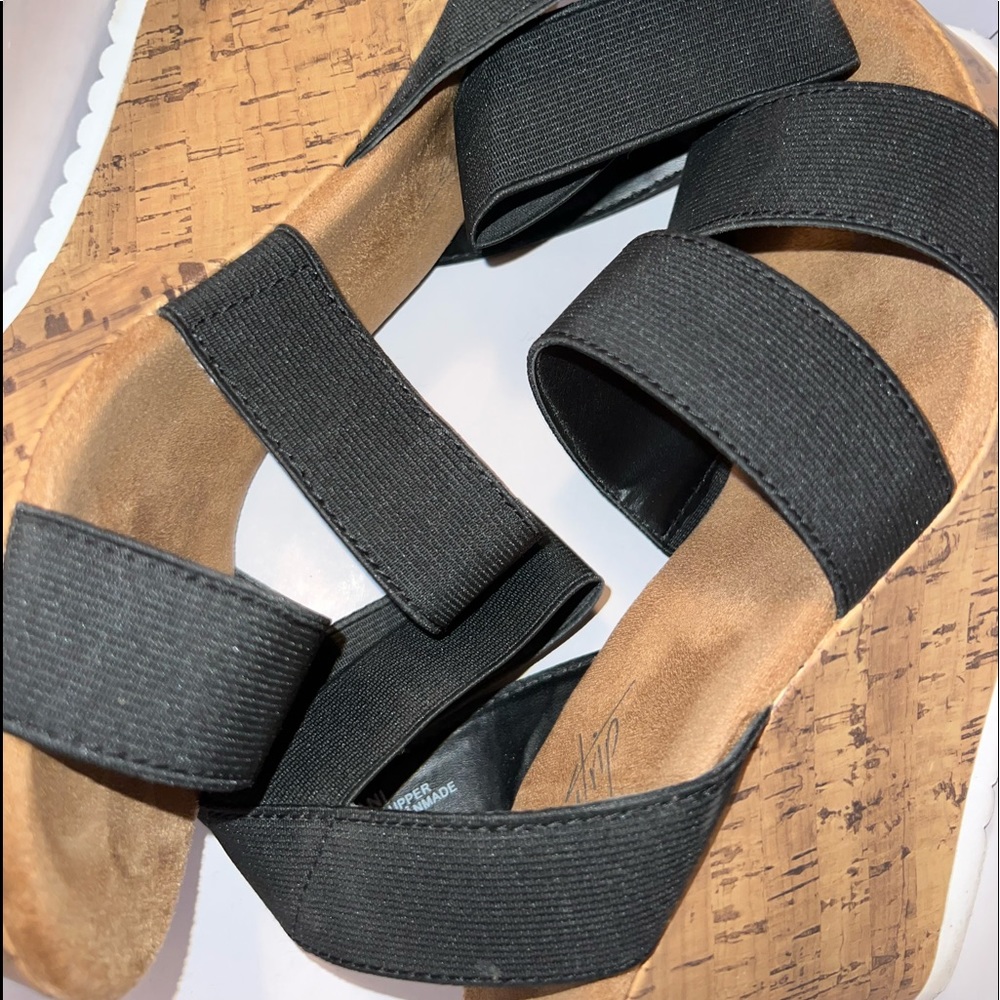 DayTrip Wedges